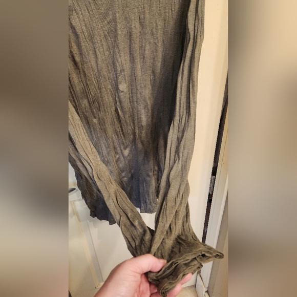 Hooded sure design yingyang top - Picture 5 of 5